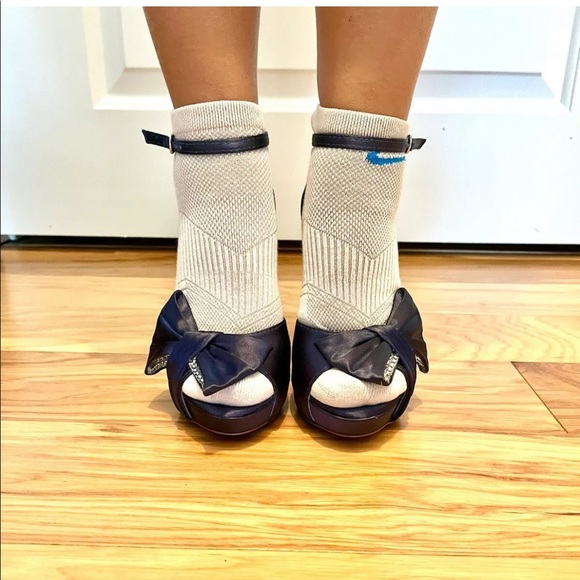 David’s Bridal Platform Peep Toe Heels, 5.5, New - Picture 12 of 16